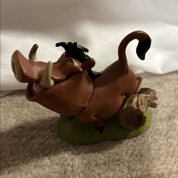 Three piece Disney Lion King Figurine Set Pumbaa,  cub simba, Mufasa - Picture 9 of 12